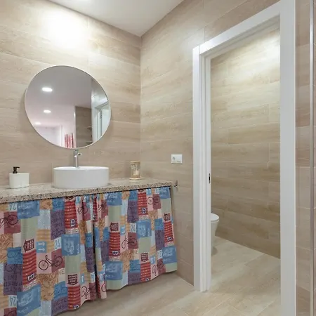 Loft A 3 Minutos Bus Y Tren Daire Málaga